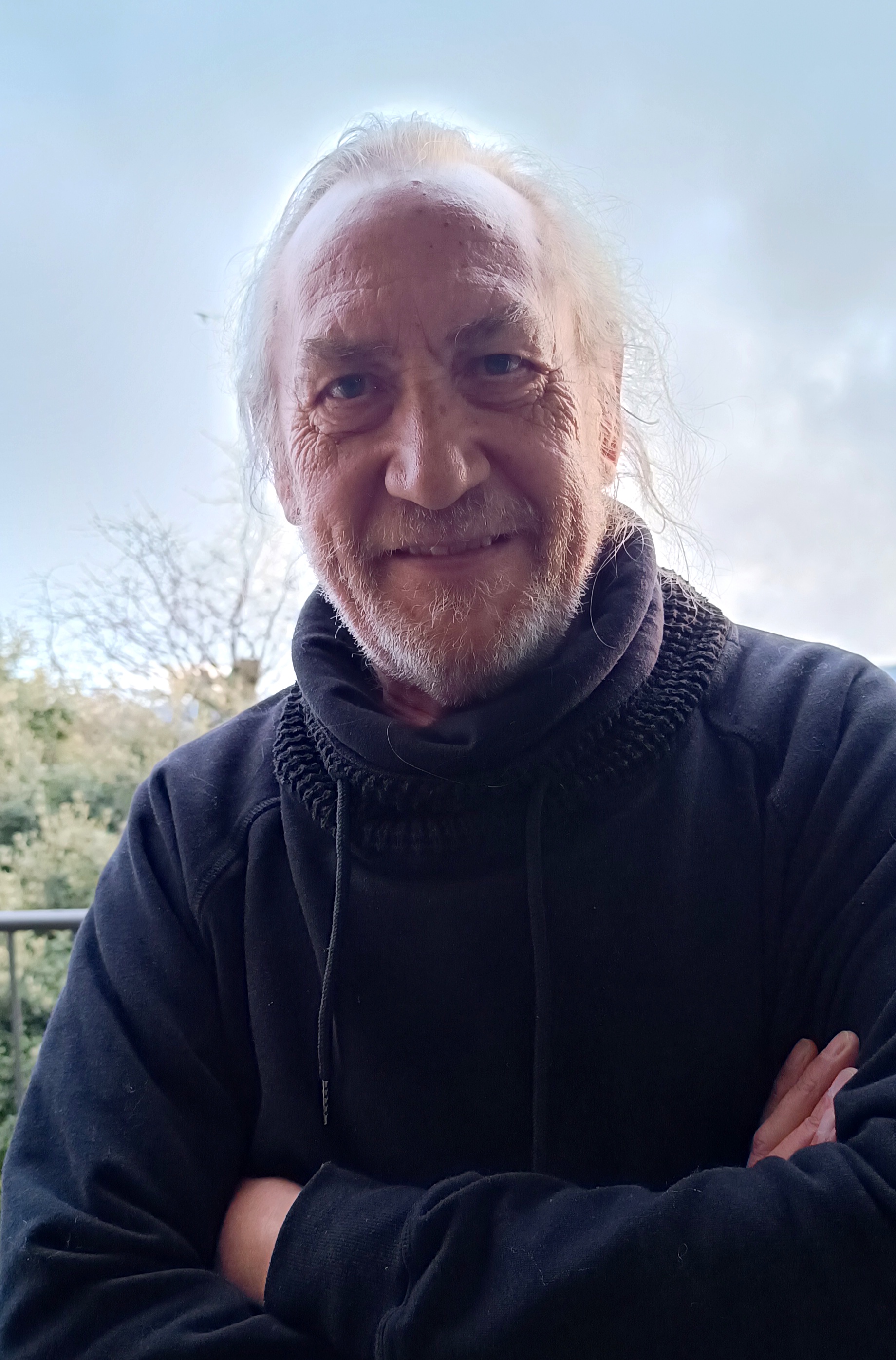 «Yo quería escribir un viaje hacia lo desconocido, fundiendo lo real con lo mitológico» (Ricardo Gómez)